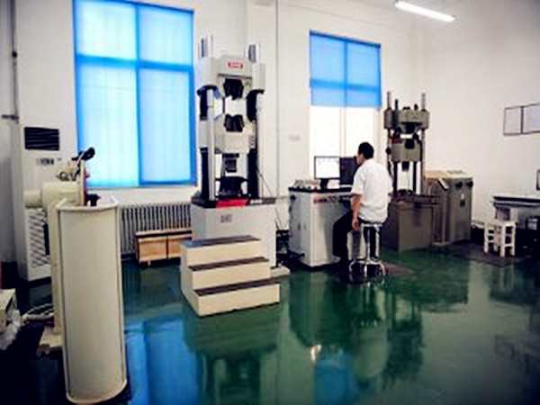Weihua tiene los equipos profesionales en las líneas de producción de pluma de elevación .